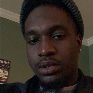 Meet your Posher, Troy